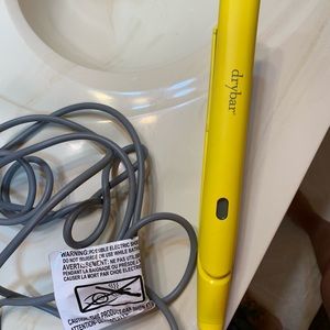 Drybar straightener
